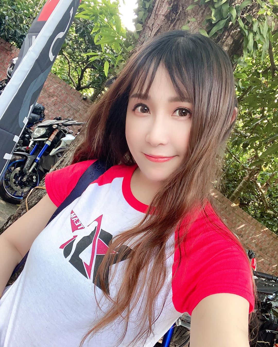 Nico古璇 有著招牌小酒窩笑起來超甜-第1章-图片3