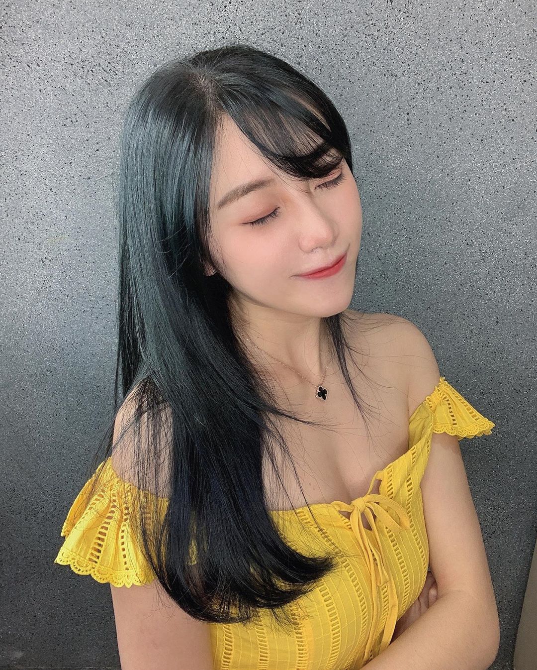 Angel Anxiety Five is an angel.-第1章-图片1