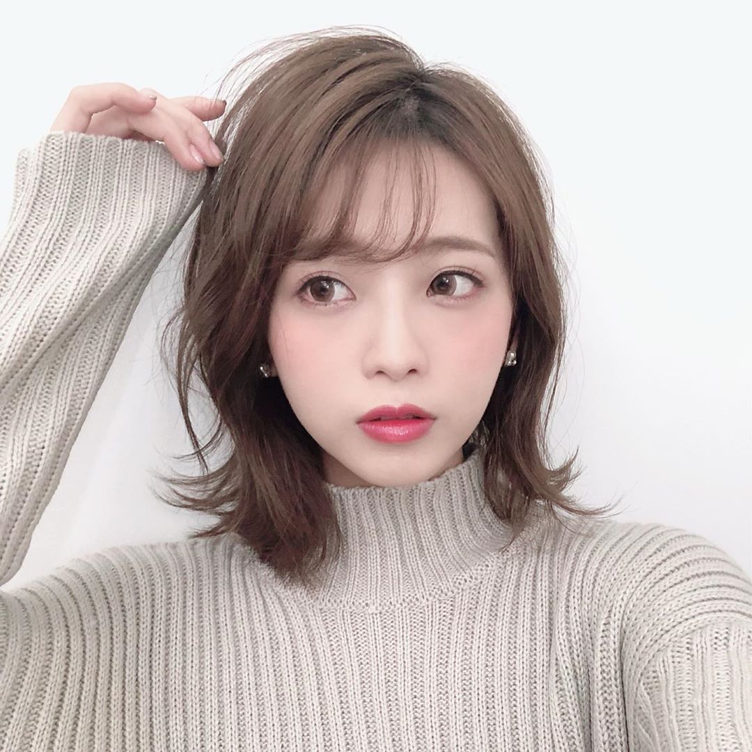 短髮+巨乳！最美賽車女郎～早瀬彩（早瀬あや）