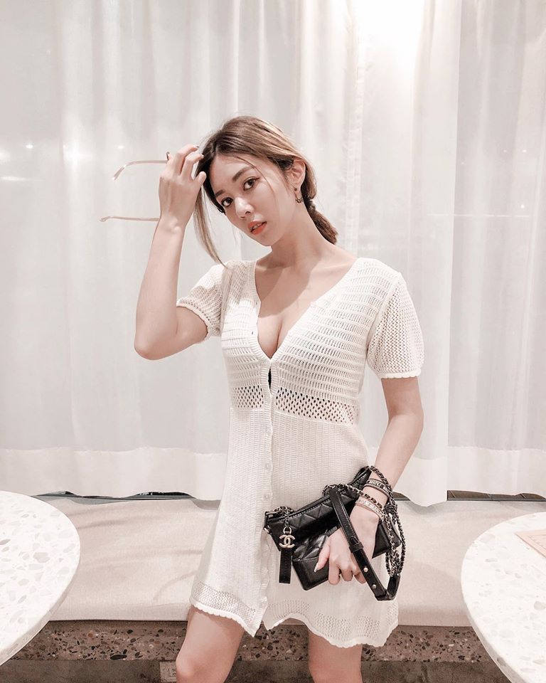 Sexy girlfriend Elly.-第1章-图片5