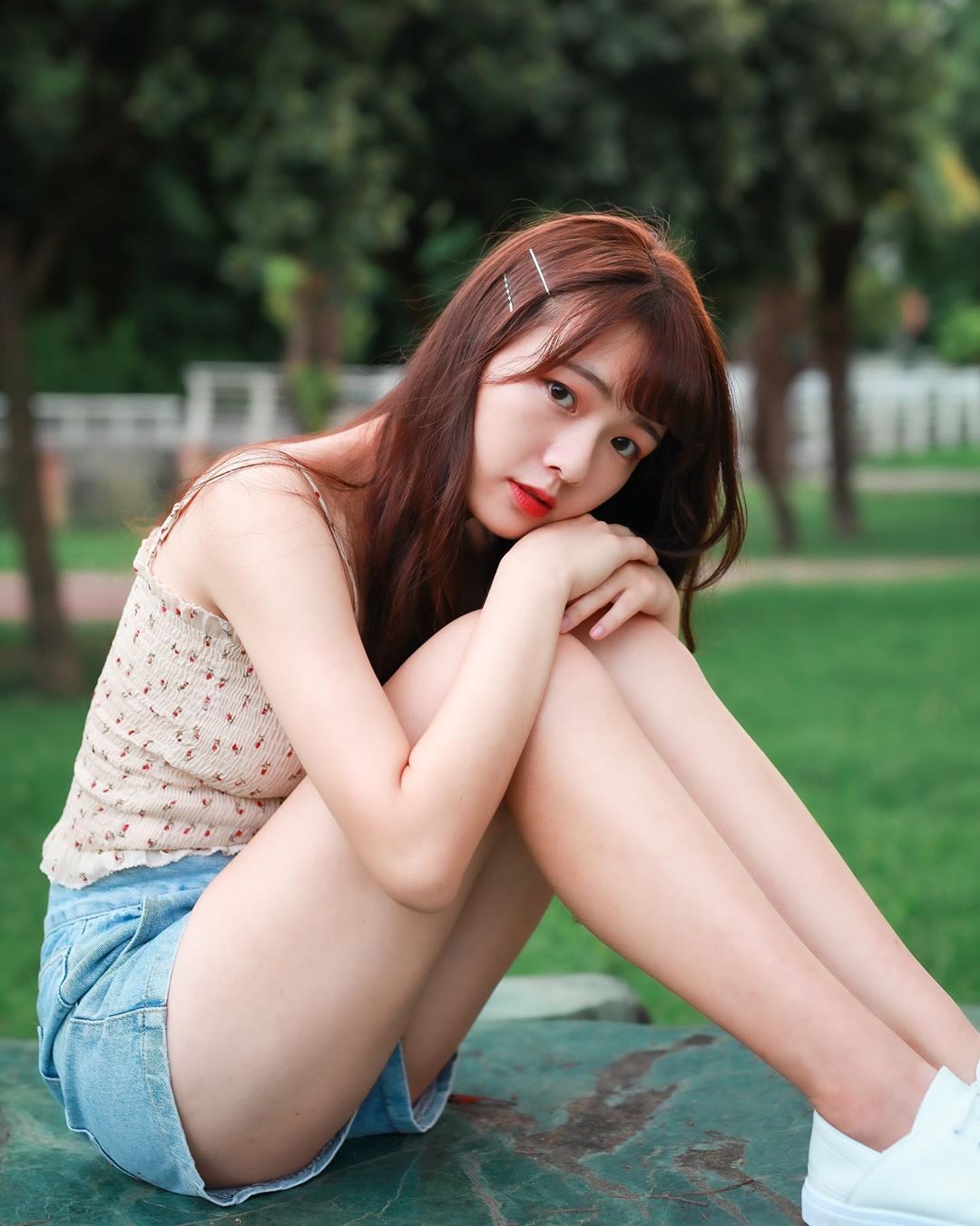 Joy appreciates the value of loving... looking at an electrical touch.-第1章-图片4