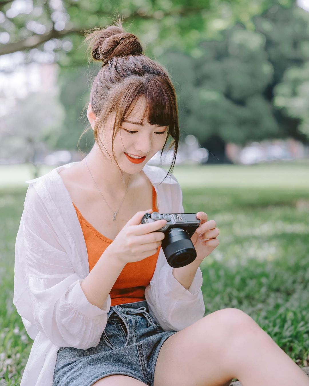 Joy appreciates the value of loving... looking at an electrical touch.-第1章-图片2