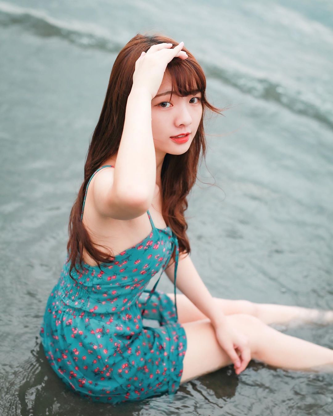 Joy appreciates the value of loving... looking at an electrical touch.-第1章-图片8