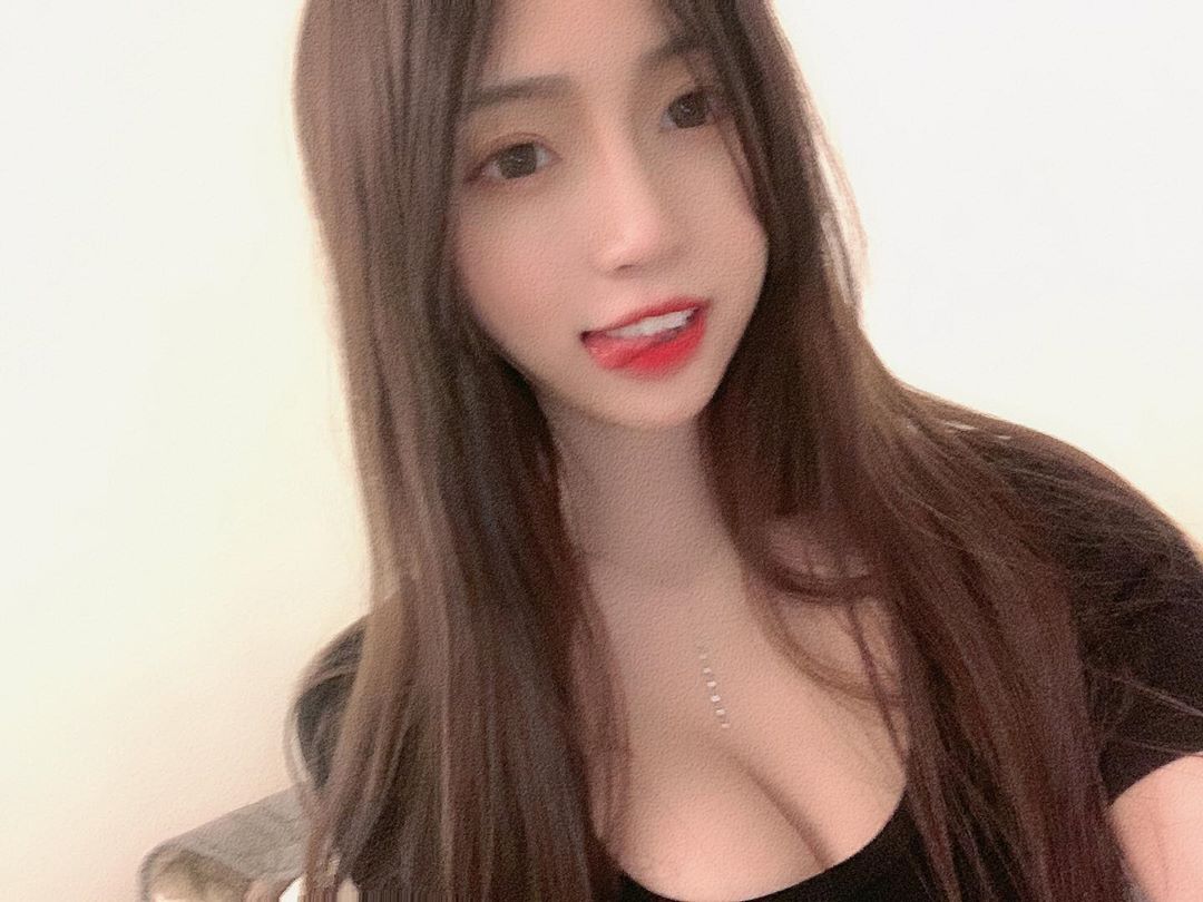 Yoyo looks astonished... body superb.-第1章-图片19