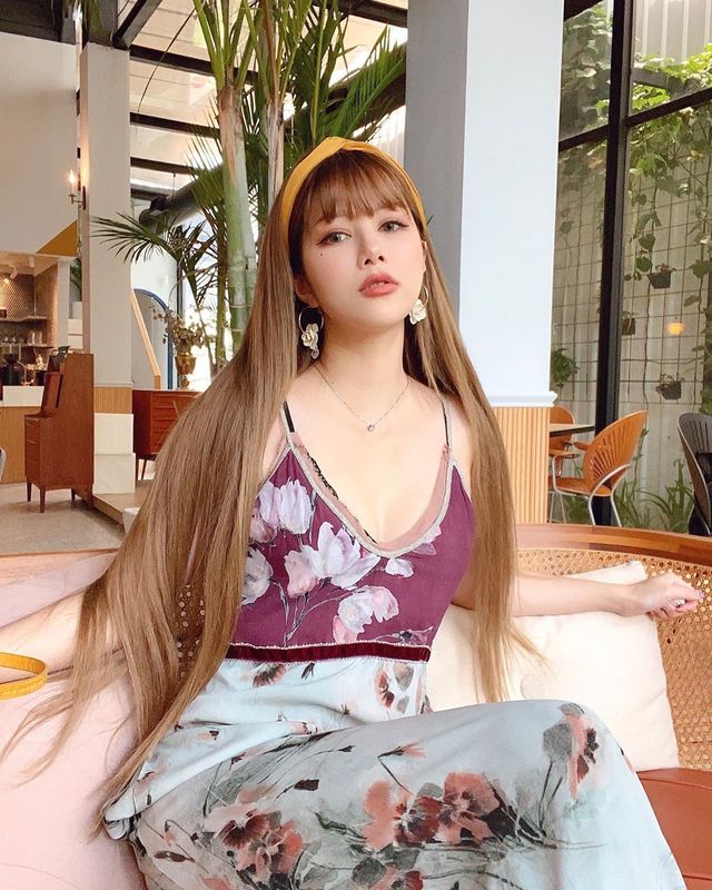 代替月光逞罰你！「小翎 LingLing」不小心就會被她甜美可人的外表吸引：不小心就愛上-第1章-图片13