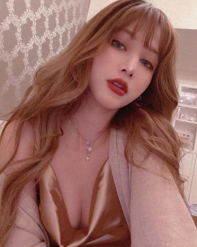 代替月光逞罰你！「小翎 LingLing」不小心就會被她甜美可人的外表吸引：不小心就愛上-第1章-图片15