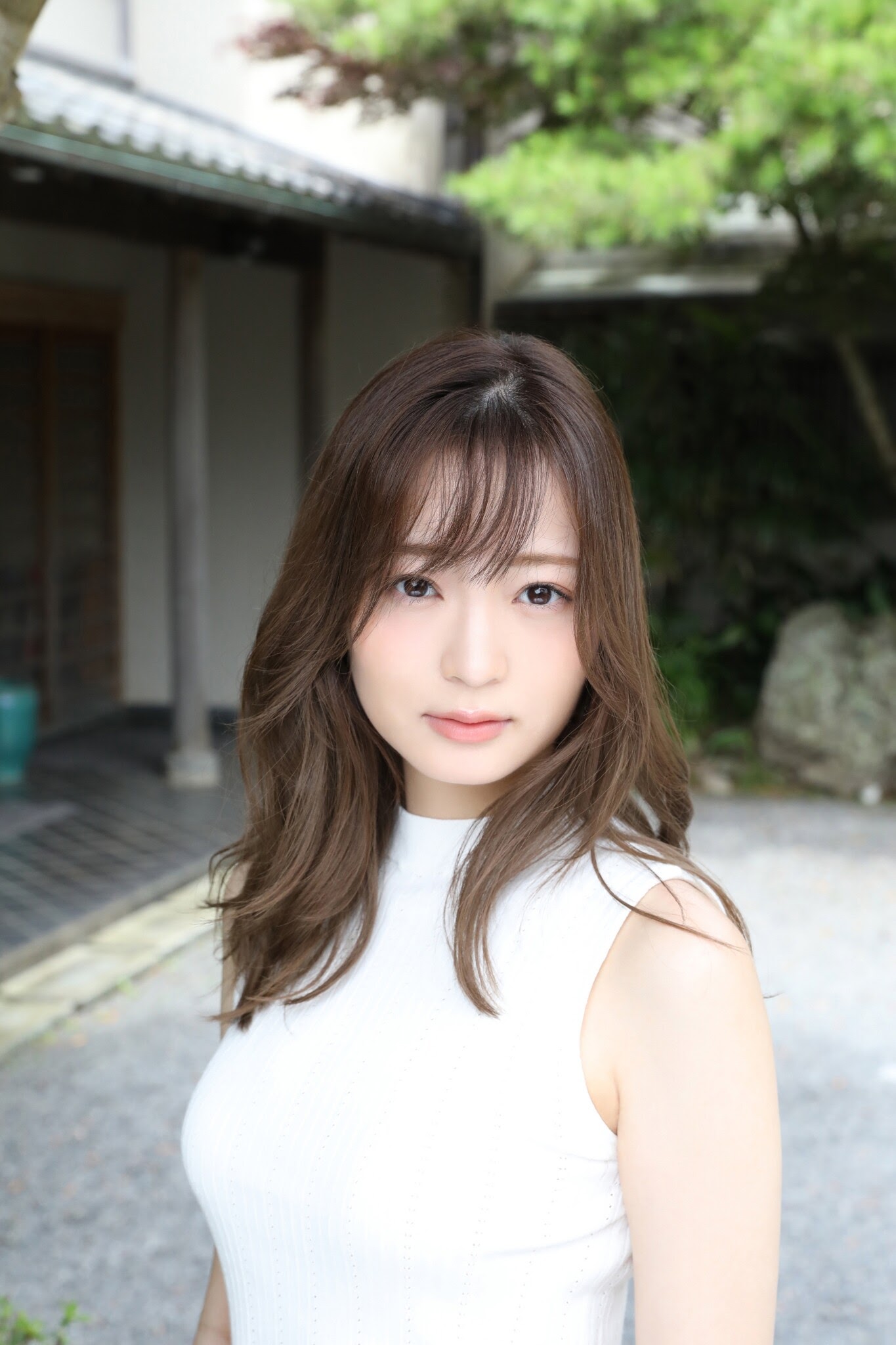 和田瞳 清純可愛的女孩解放飽滿身材-第1章-图片14