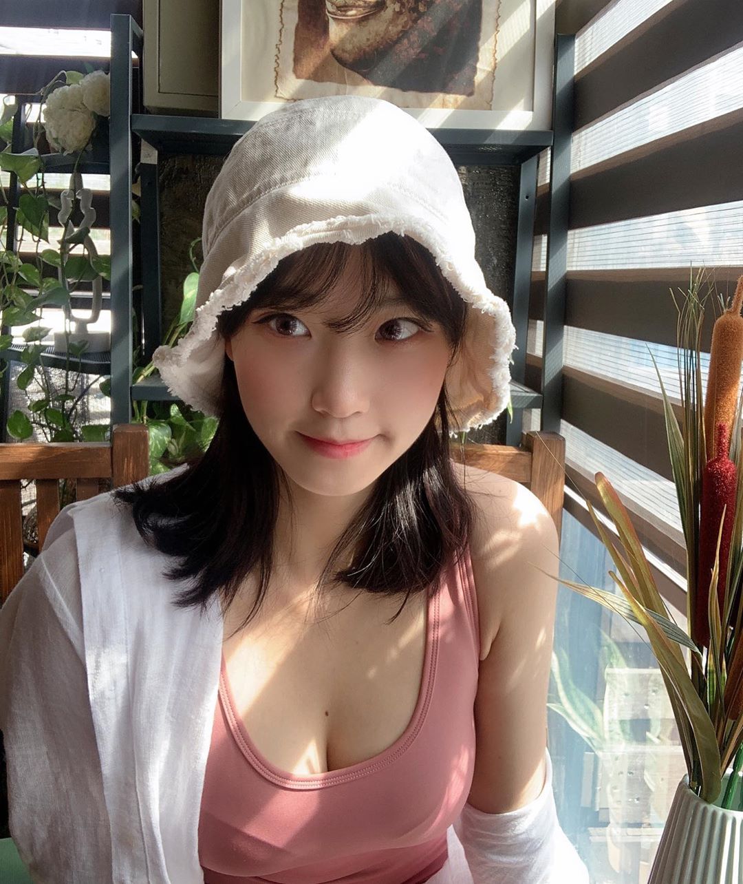 火辣韓國妹Irene 胸前滿滿好料....飽滿的形狀藏不住-第1章-图片10