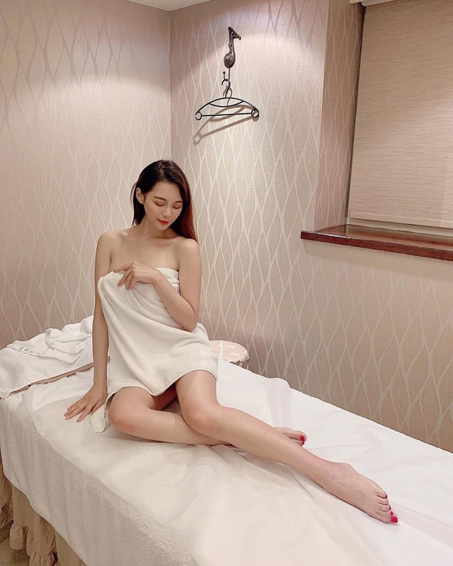 正妹Michelle雪兒當起Foodpanda外送員前凸後翹S型曲線正翻-第1章-图片12