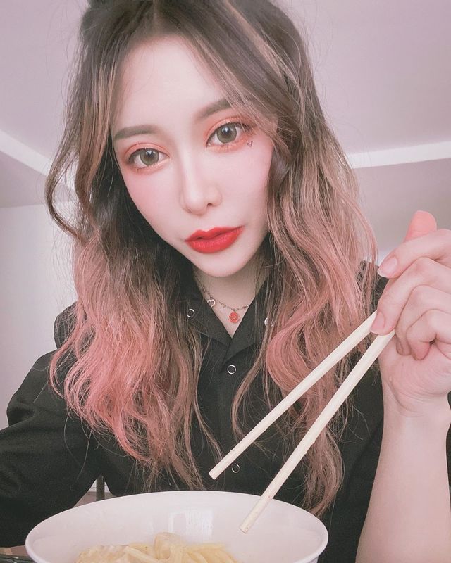 真的胸起來！！傲嬌甜心「33 愛佳奈」甜膩娃娃音酥麻感直線上升-第1章-图片6