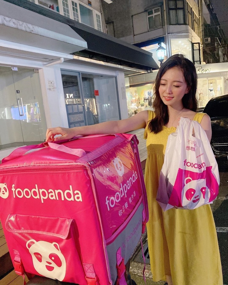 外送員遇到甜美「鋼琴家教老師」氣質神顏讓人戀愛：學音樂的都是正妹~nana-第1章-图片12