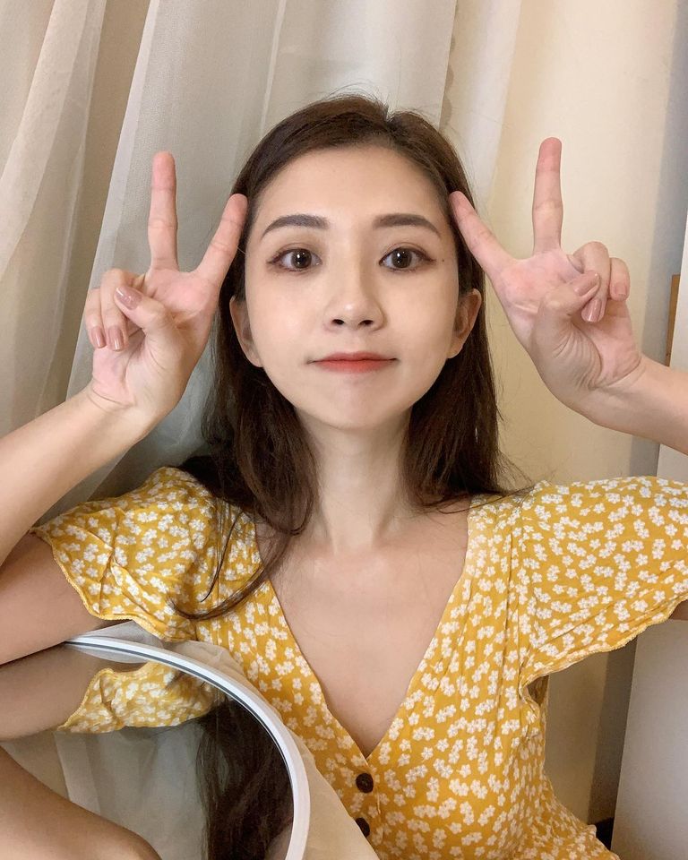 清純系氣質公主「何蓁」讓網路暴動的隱乳女神，有顏值有身材：上帝果然是不公平的！-第1章-图片2