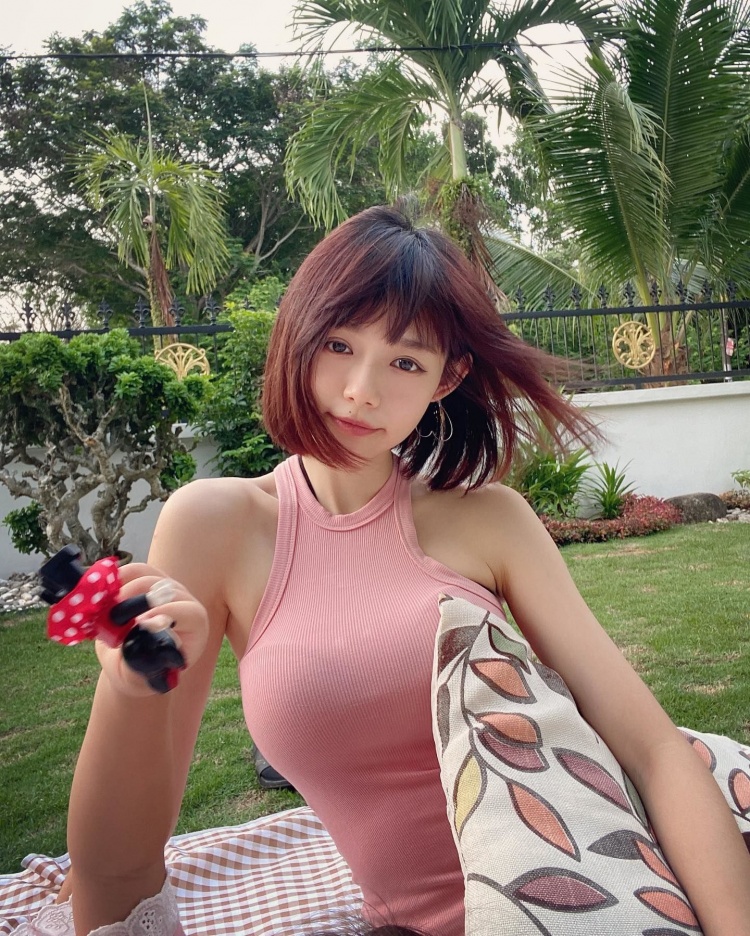 誰說林明禎E奶縮水了？粉色無袖「包緊緊還是很大」真人版娜美回歸-第1章-图片12