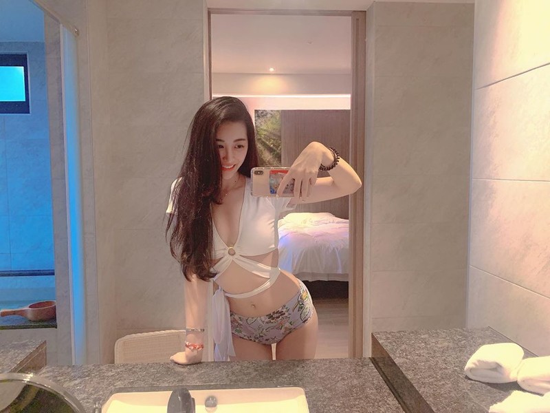 正妹Kimmy苡菲換上罩衫比基尼深不可測的事業線超吸睛-第1章-图片21