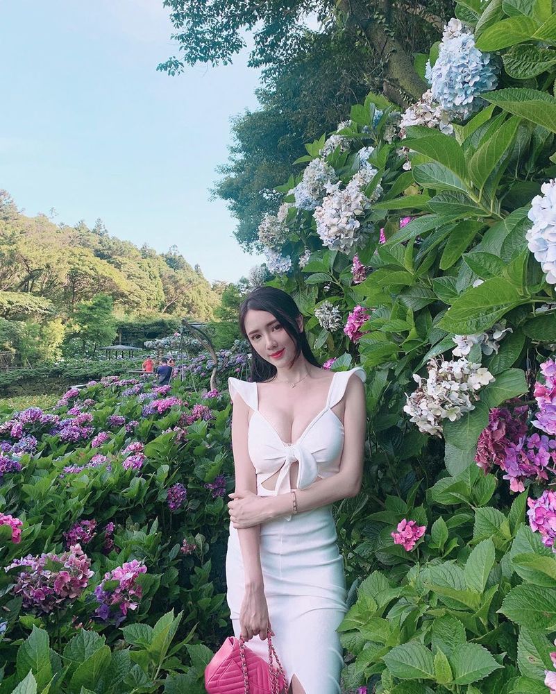 辣模千金性感回歸「翁子涵」迷人長腿美模直秀一字馬 大膽作風直露半球-第1章-图片71