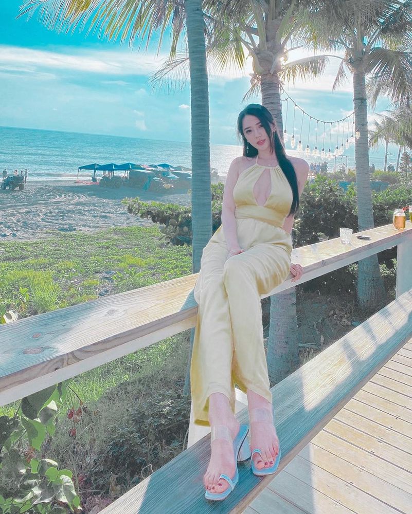 辣模千金性感回歸「翁子涵」迷人長腿美模直秀一字馬 大膽作風直露半球-第1章-图片73