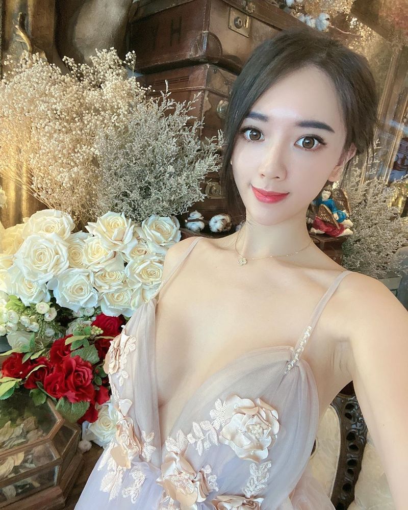 辣模千金性感回歸「翁子涵」迷人長腿美模直秀一字馬 大膽作風直露半球-第1章-图片77