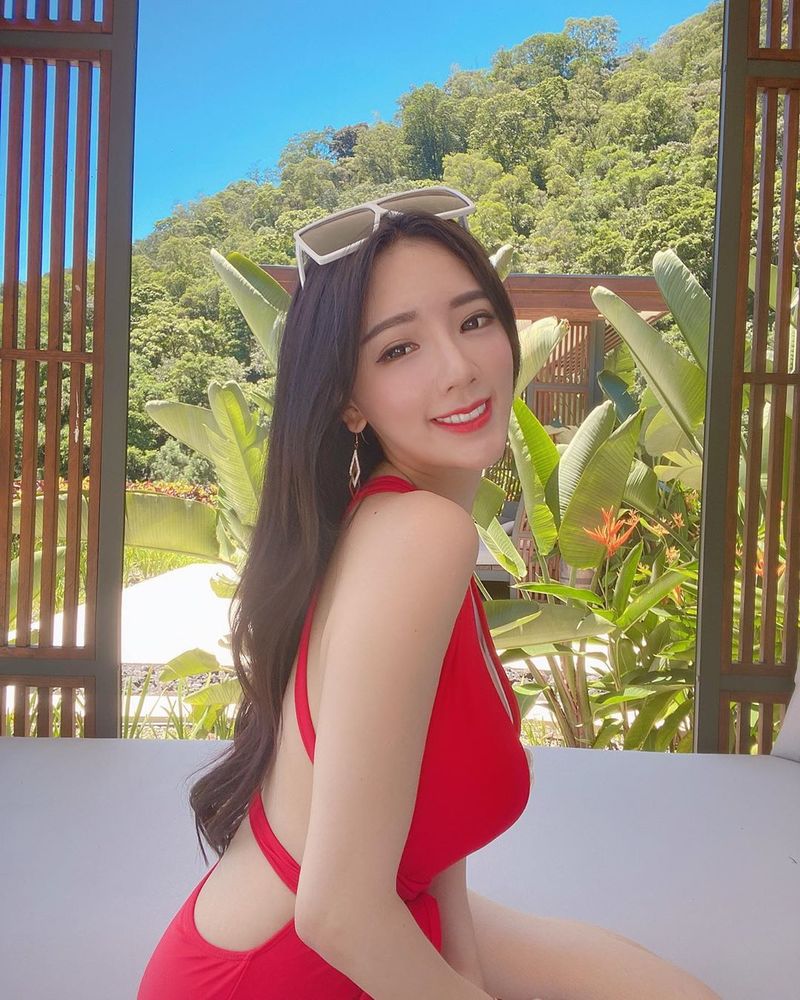 辣模千金性感回歸「翁子涵」迷人長腿美模直秀一字馬 大膽作風直露半球-第1章-图片107