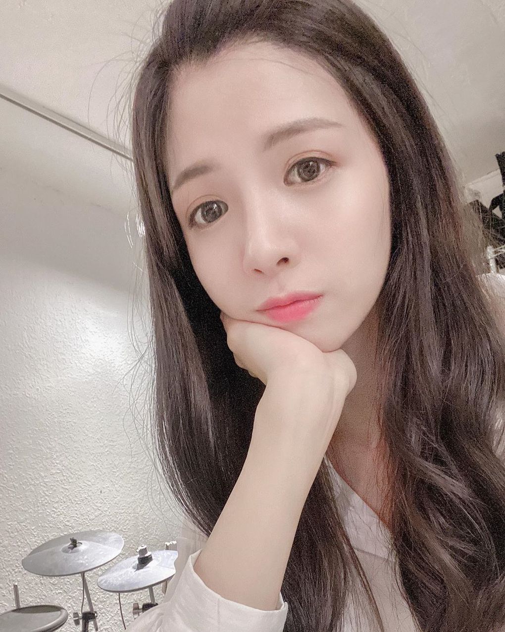 前空姐「方宣凝 Shanny」雪白肌膚、立體五官 撞臉女神許瑋甯 氣質也不容小覷-第1章-图片3