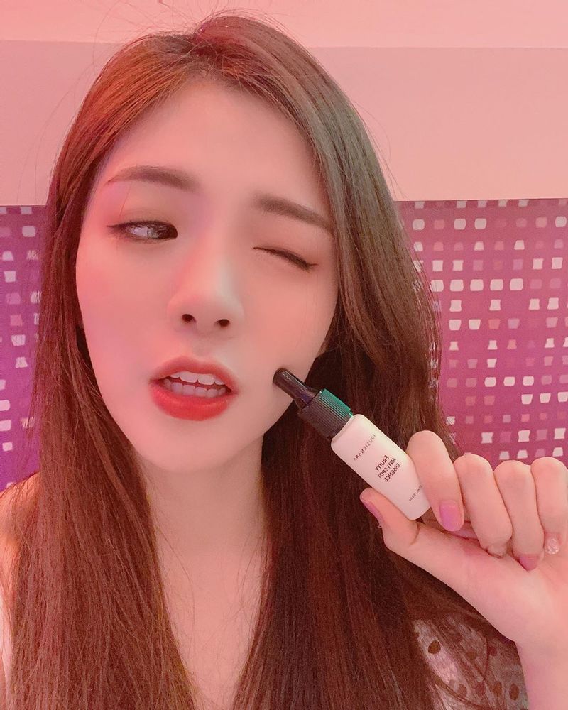 前空姐「方宣凝 Shanny」雪白肌膚、立體五官 撞臉女神許瑋甯 氣質也不容小覷-第1章-图片10