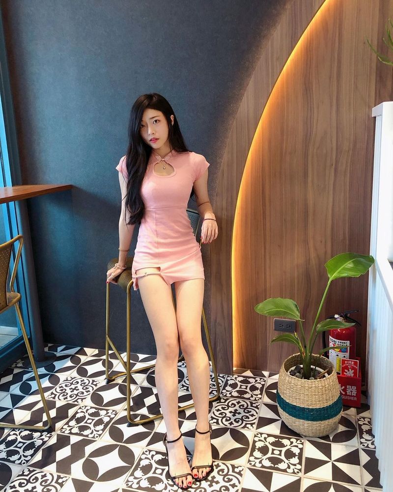 氣質仙女「張馨予 妍妍兒」超細緻腰間搭上一雙大美腿 抖音瘋傳的撩人美姿就是她！-第1章-图片26