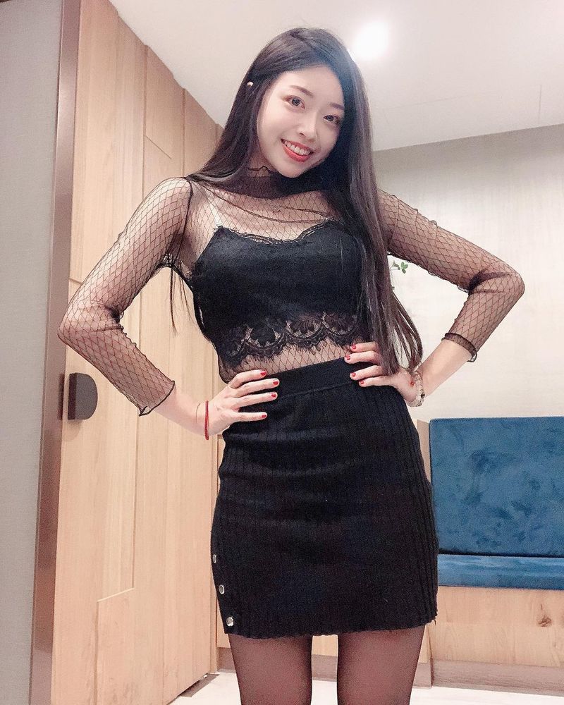 氣質仙女「張馨予 妍妍兒」超細緻腰間搭上一雙大美腿 抖音瘋傳的撩人美姿就是她！-第1章-图片28