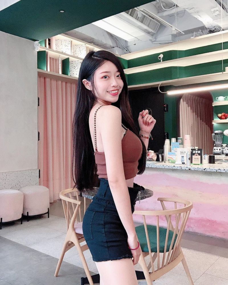 氣質仙女「張馨予 妍妍兒」超細緻腰間搭上一雙大美腿 抖音瘋傳的撩人美姿就是她！-第1章-图片32