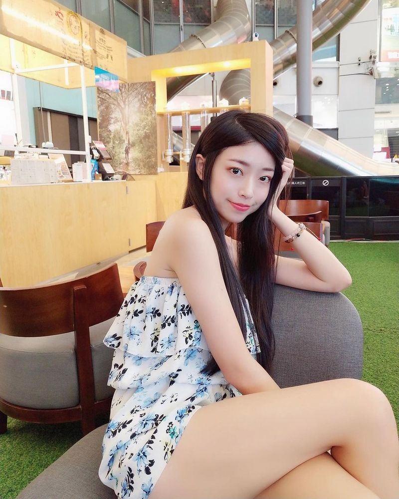 氣質仙女「張馨予 妍妍兒」超細緻腰間搭上一雙大美腿 抖音瘋傳的撩人美姿就是她！-第1章-图片43