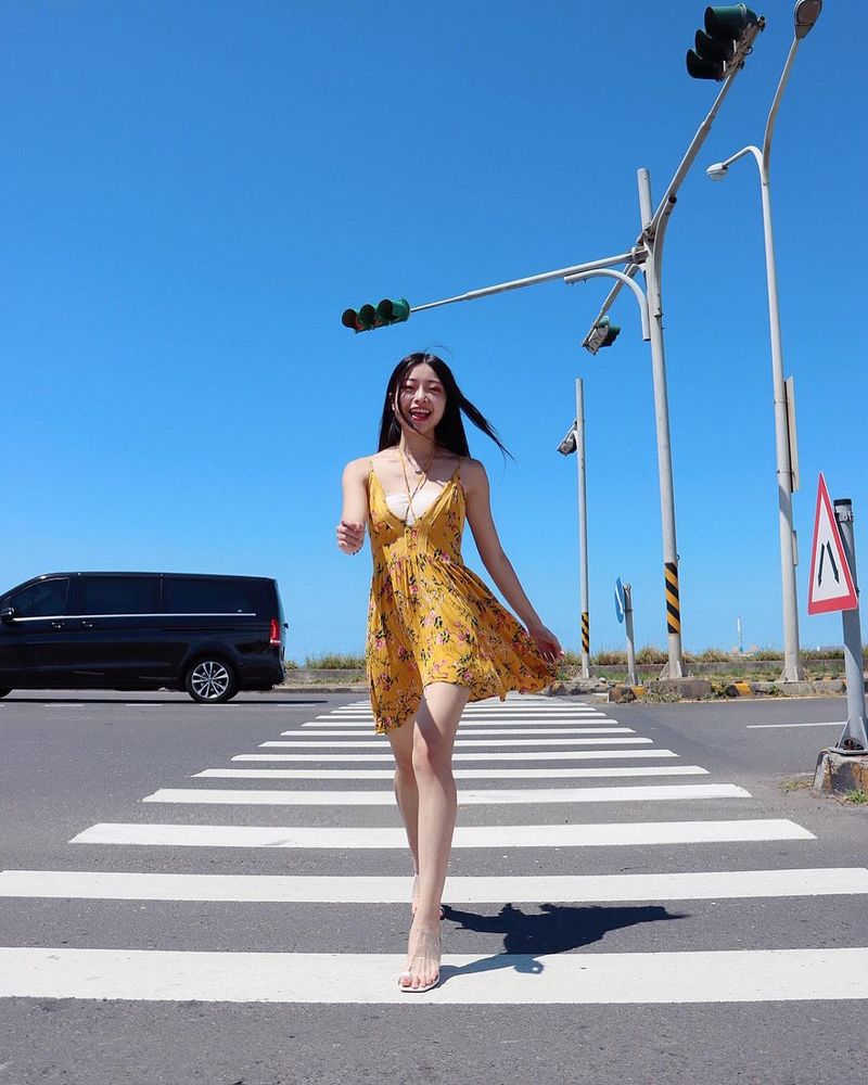 氣質仙女「張馨予 妍妍兒」超細緻腰間搭上一雙大美腿 抖音瘋傳的撩人美姿就是她！-第1章-图片64