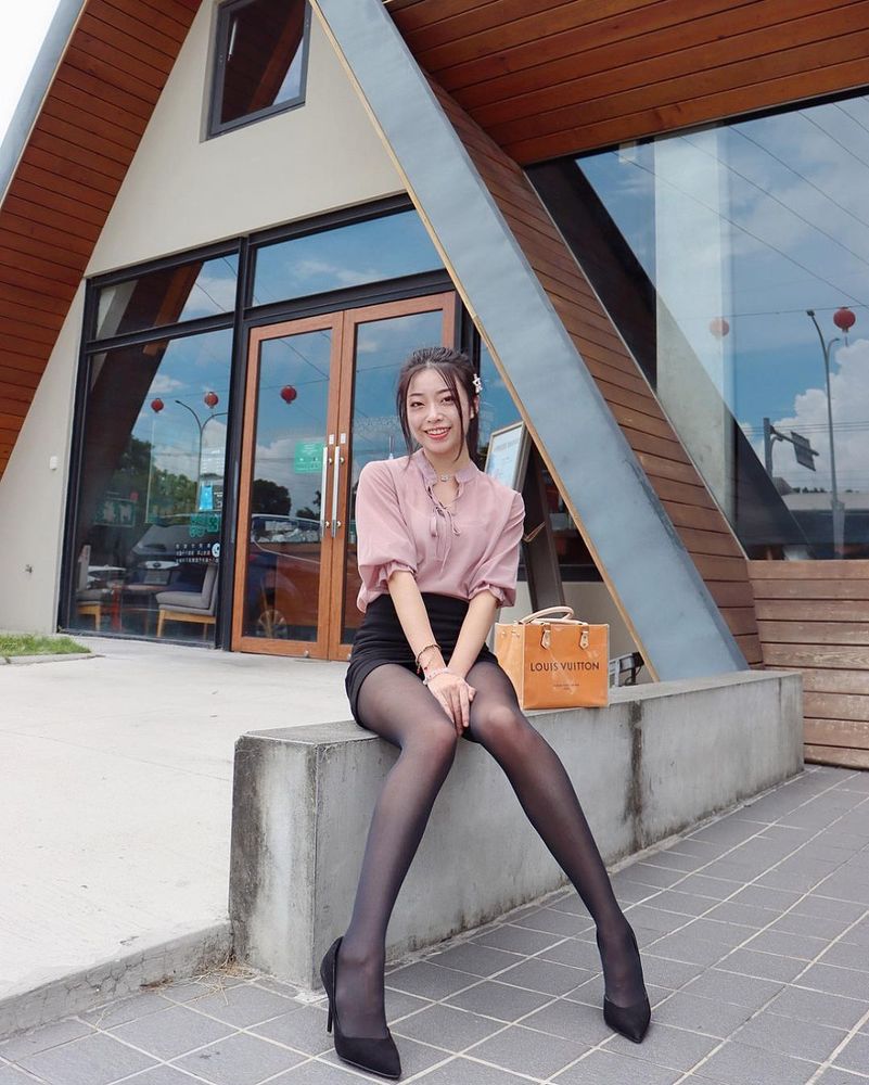 氣質仙女「張馨予 妍妍兒」超細緻腰間搭上一雙大美腿 抖音瘋傳的撩人美姿就是她！-第1章-图片68