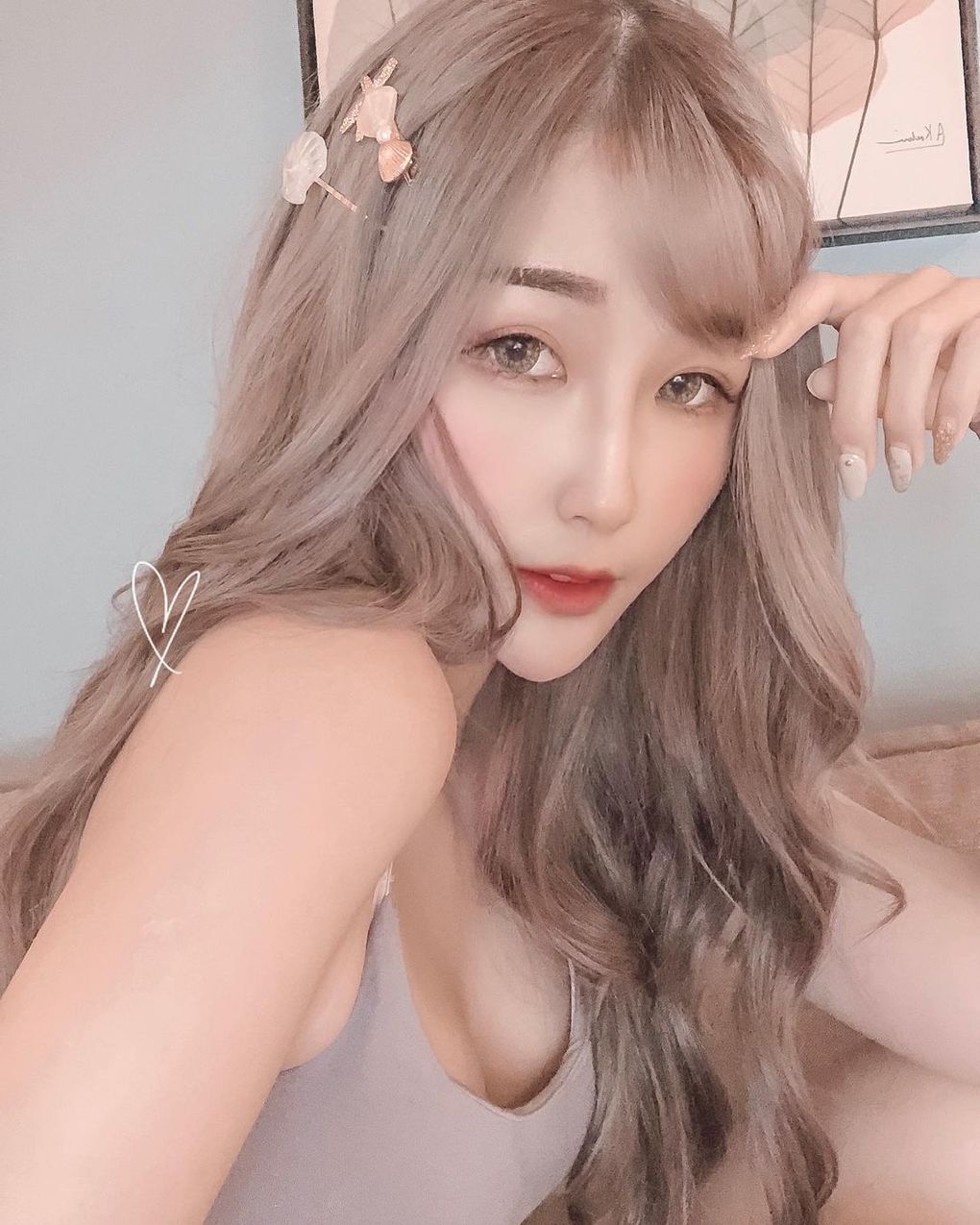 長腿妞直播主「周唯歆」一抹甜笑太動人 美胸美腿還有一雙快被吸進去的動人雙眼-第1章-图片2