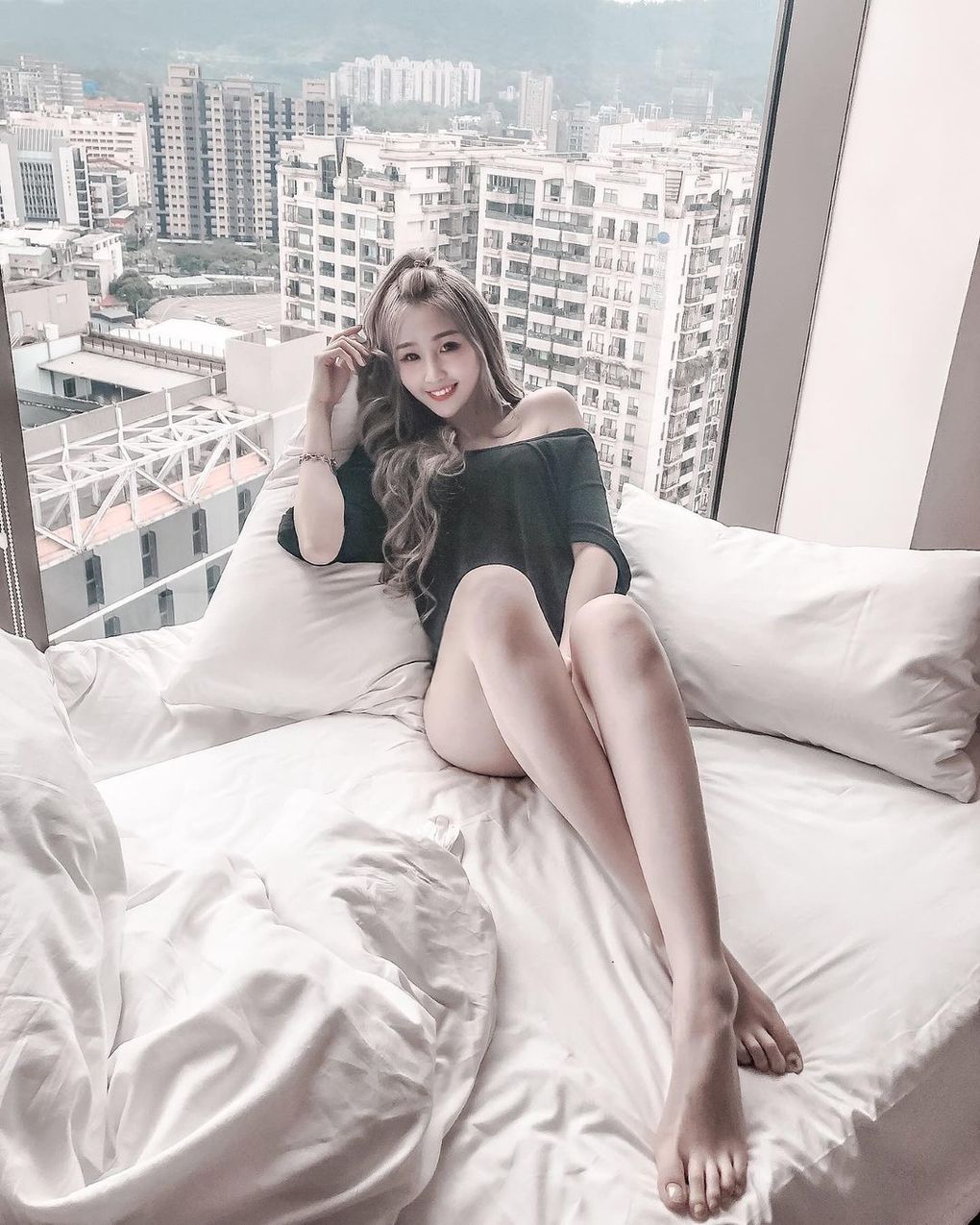 長腿妞直播主「周唯歆」一抹甜笑太動人 美胸美腿還有一雙快被吸進去的動人雙眼-第1章-图片4