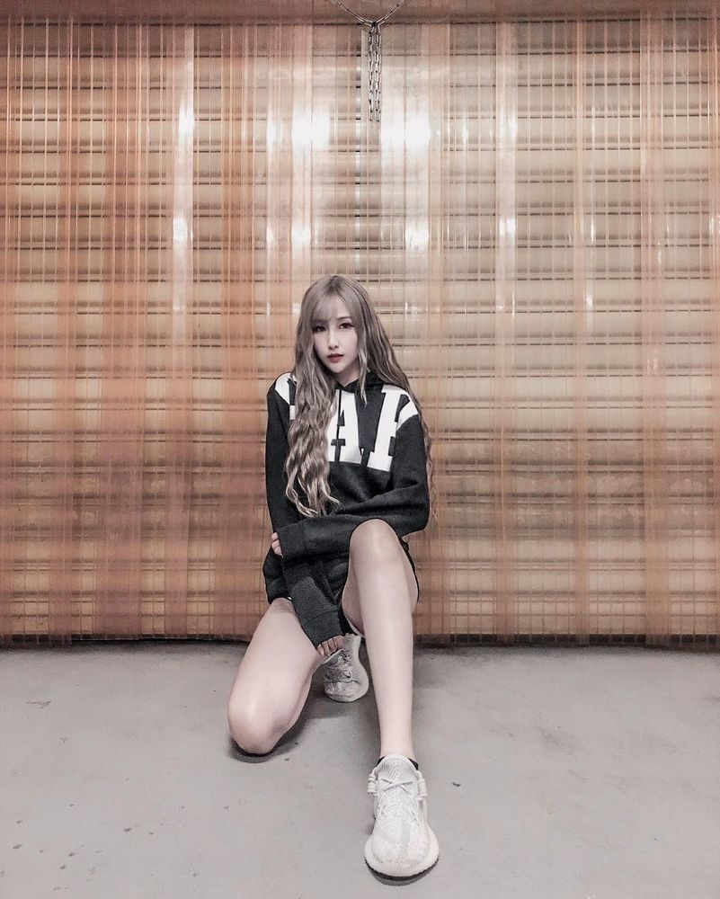 長腿妞直播主「周唯歆」一抹甜笑太動人 美胸美腿還有一雙快被吸進去的動人雙眼-第1章-图片29