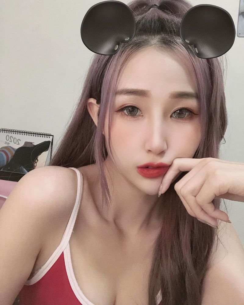 長腿妞直播主「周唯歆」一抹甜笑太動人 美胸美腿還有一雙快被吸進去的動人雙眼-第1章-图片33