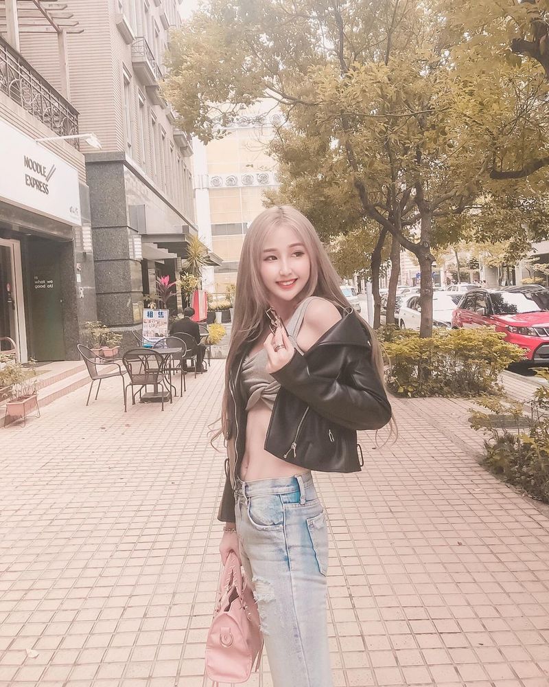 長腿妞直播主「周唯歆」一抹甜笑太動人 美胸美腿還有一雙快被吸進去的動人雙眼-第1章-图片38