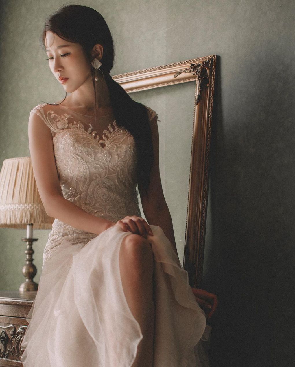 天使面孔的亞洲小姐推廣大使「鄭若青」香肩鎖骨好迷人，深邃精緻五官搭上完美曲線-第1章-图片10