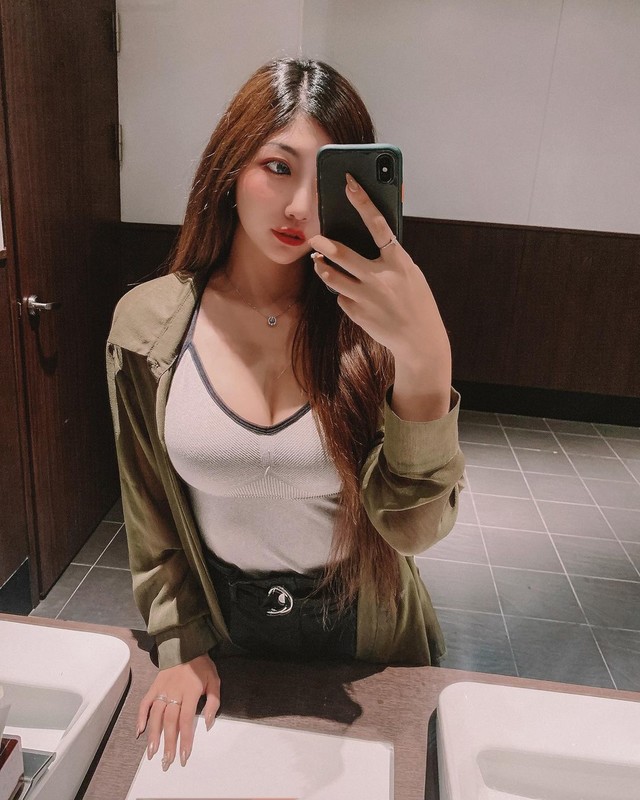 正妹小沄熙性感泡浴缸惹火蜜桃臀太誘惑-第1章-图片26