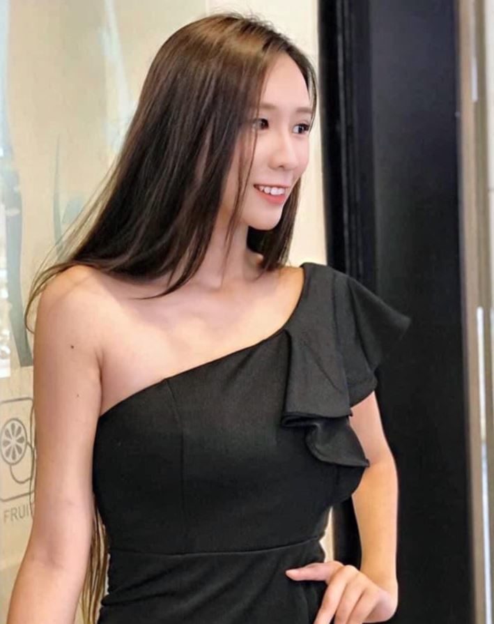 胸部以下全是腿！正妹講師「魔鬼身材」主持活動：台下沒人會分心XD~佳蓉-第1章-图片16