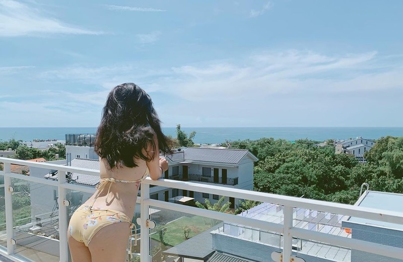 正妹茜茜台北101前長輩大方秀超級深溝吸引路人眼光-第1章-图片7