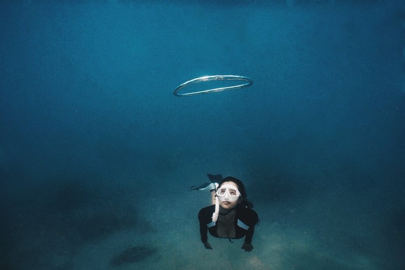 正妹茜茜台北101前長輩大方秀超級深溝吸引路人眼光-第1章-图片23