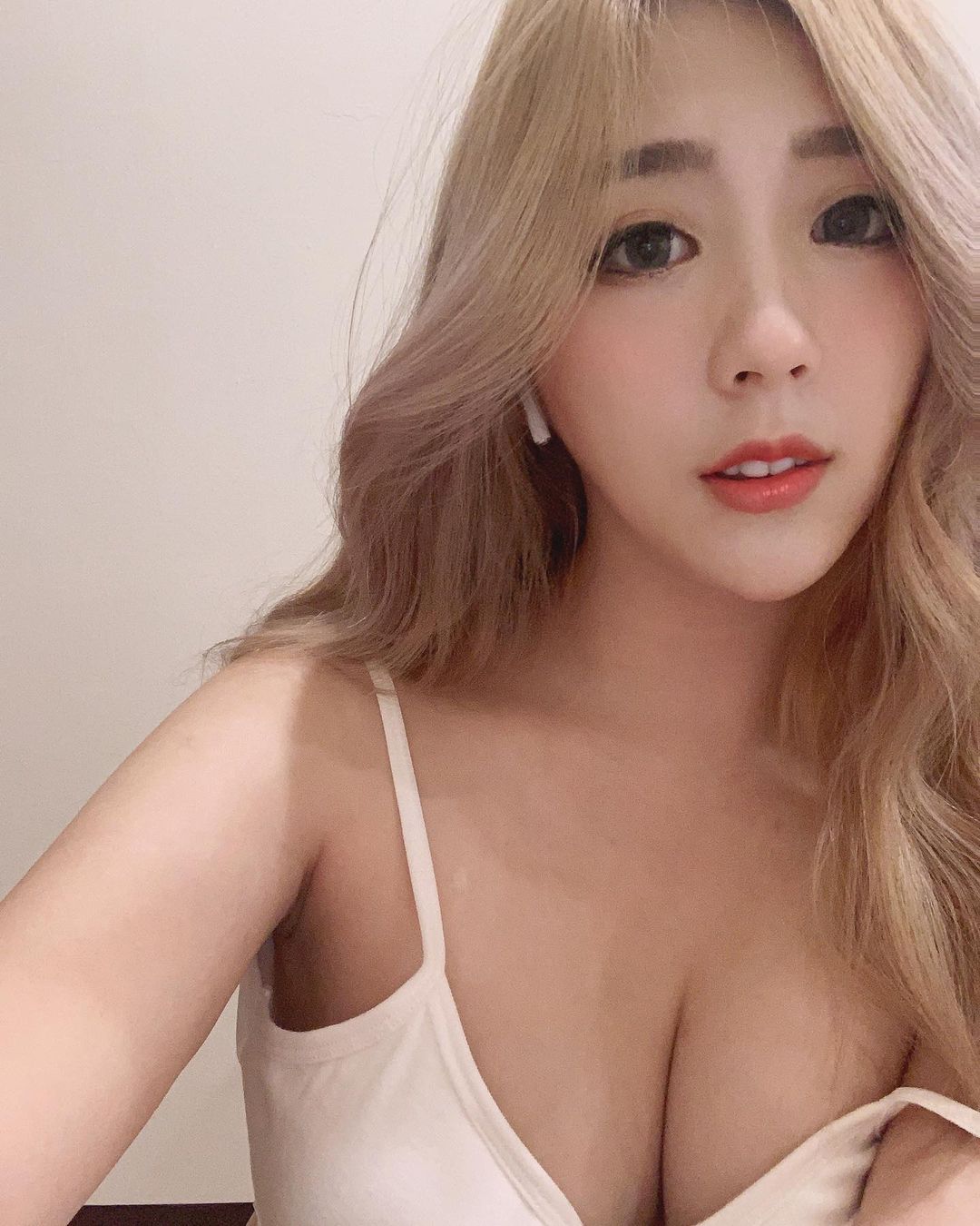 Such a sweet face matched this body!-第1章-图片6