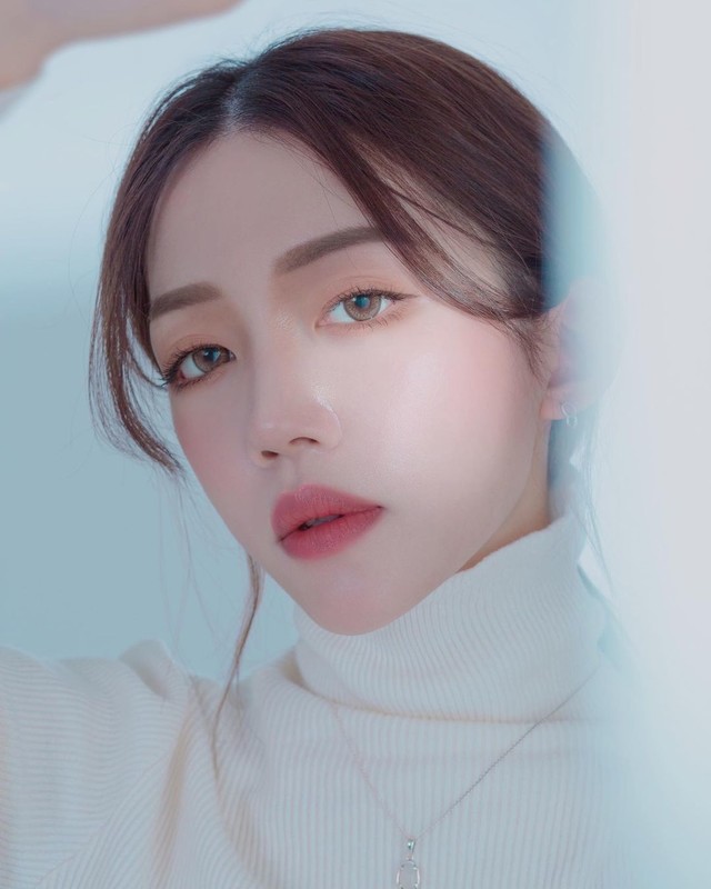 空靈系氣質主播「麗茲」穿比基尼玩沙玩到全身都是可以幫她拍乾淨嗎-第1章-图片7