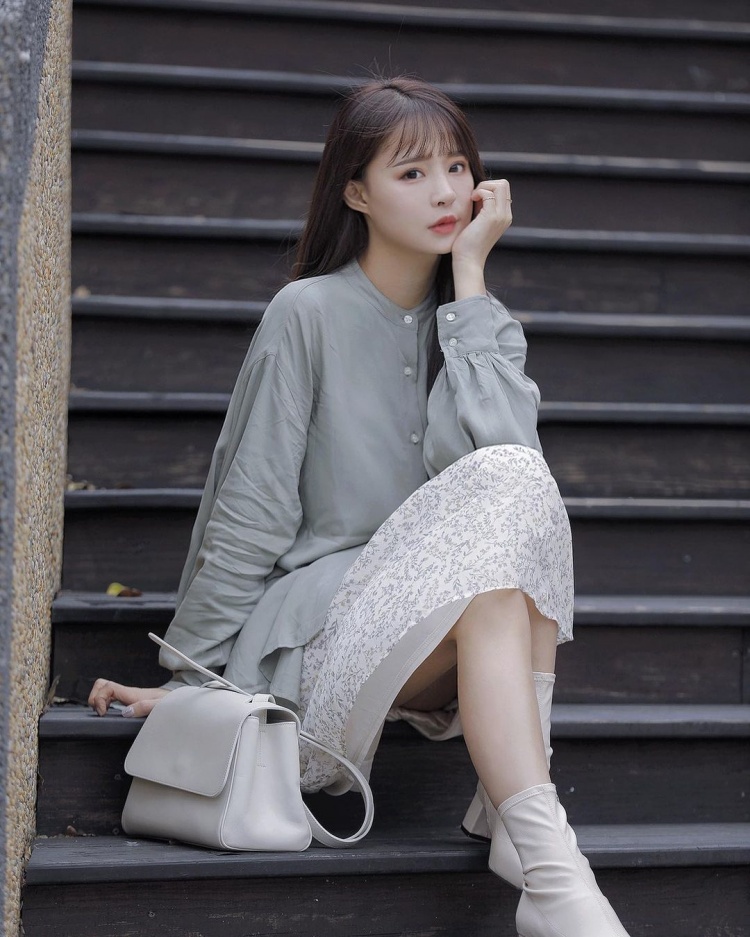 元元不只胸大腿也超讚！穿裙子「私密三角地帶」神秘領域讓人心癢癢…-第1章-图片7