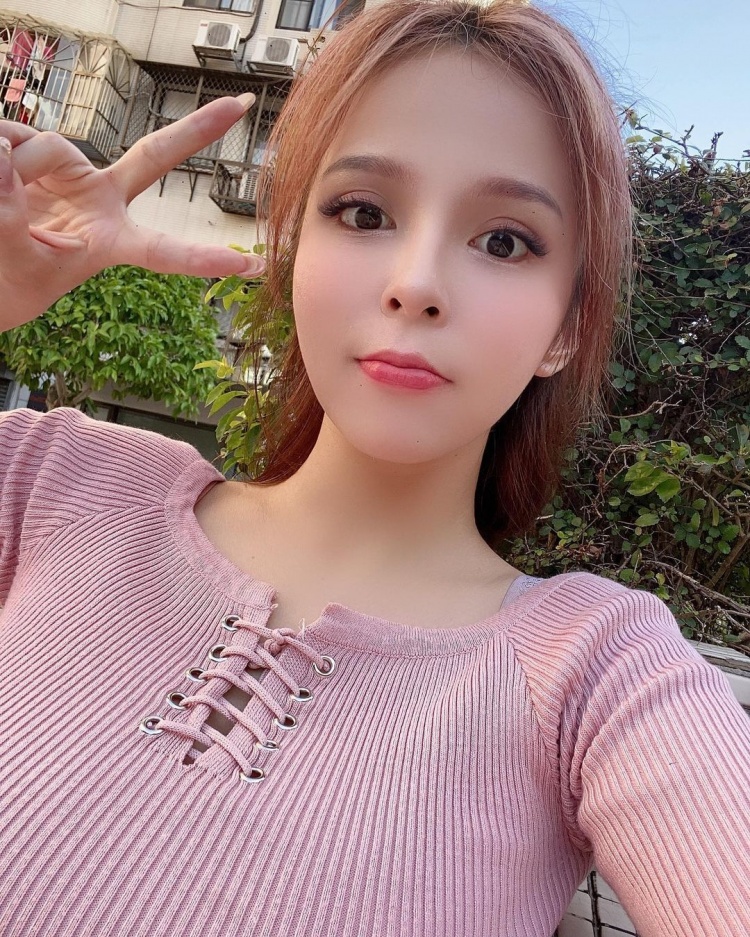 「巨乳美人魚大街悠游！」 超好身材肉慾爆滿：萬聖節變萬射節XD~陳香菱-第1章-图片3