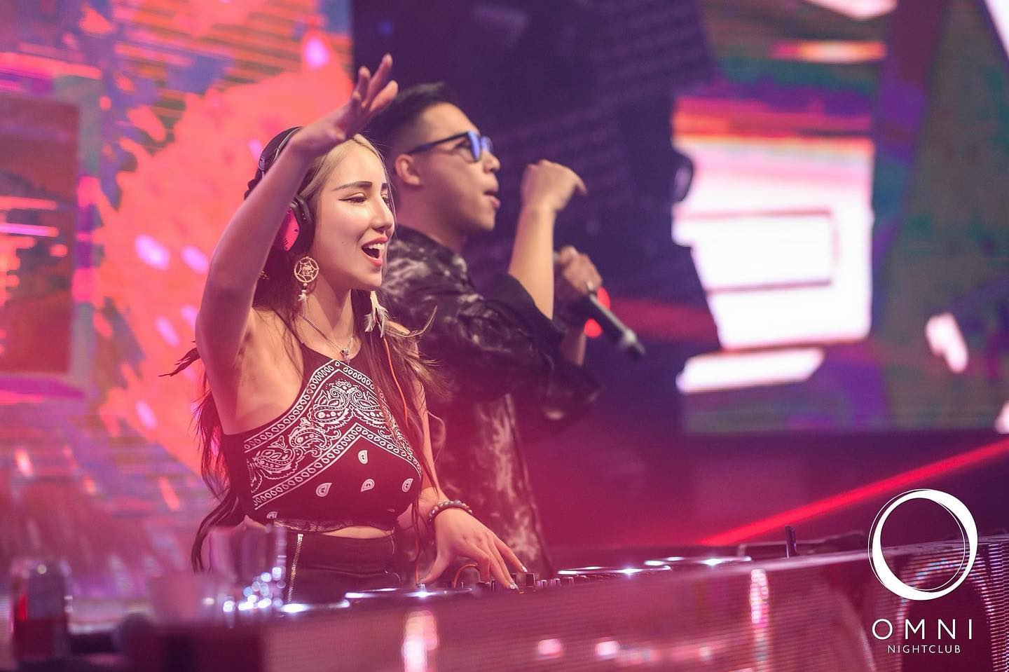 台俄混血美女DJ「若熙娘娘 DJ Rara」高冷臉蛋加上活潑個性，超美女神嗨翻每個派對-第1章-图片3