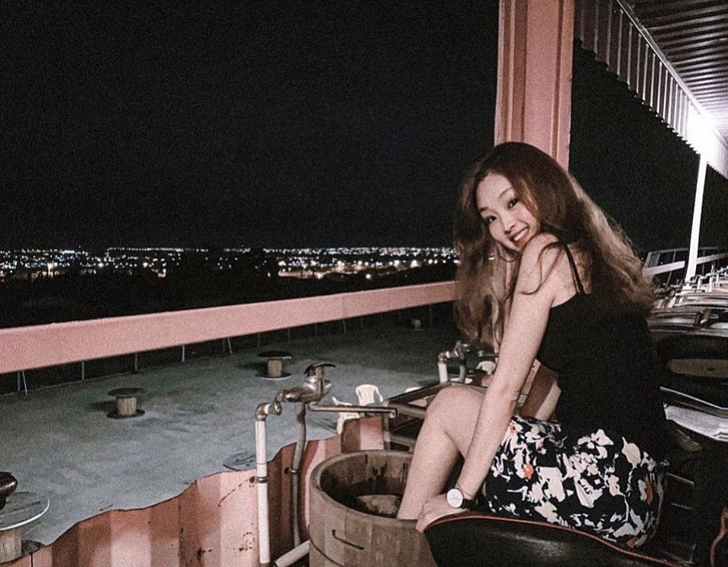 甜甜空姐「布萊兒」風景都在變就只有那個笑容完美不變 宛如娃娃的臉蛋-第1章-图片2