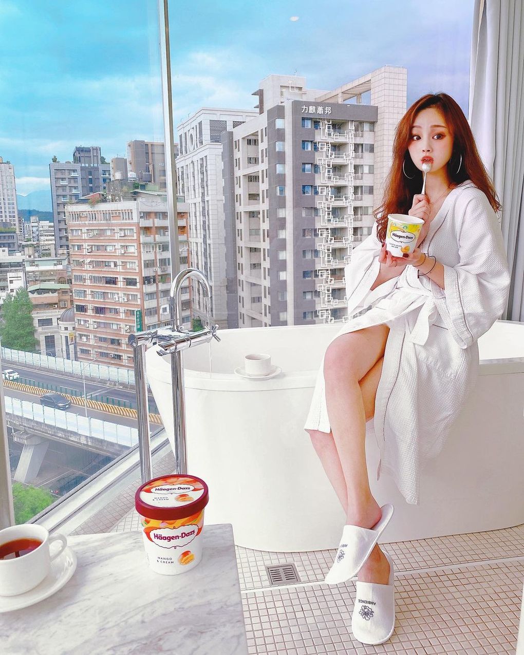 甜甜空姐「布萊兒」風景都在變就只有那個笑容完美不變 宛如娃娃的臉蛋-第1章-图片5