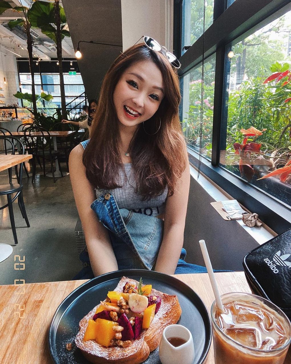 甜甜空姐「布萊兒」風景都在變就只有那個笑容完美不變 宛如娃娃的臉蛋-第1章-图片8