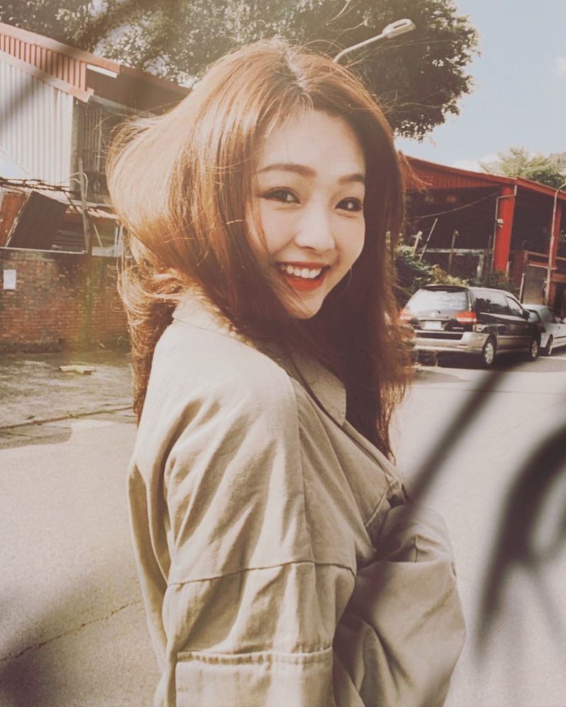 甜甜空姐「布萊兒」風景都在變就只有那個笑容完美不變 宛如娃娃的臉蛋-第1章-图片34