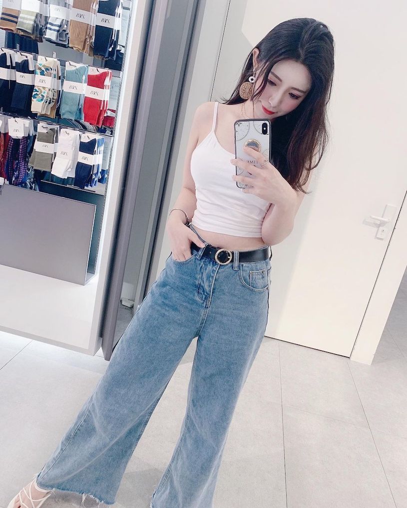 超高顏值！極品正妹空姐「穿搭好性感」，飽滿的凹凸曲線美的冒泡~kelly-第1章-图片4